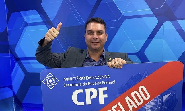 Como Flavio Bolsonaro Construiu Seu Alibi Para Faltar A Acareacao Veja