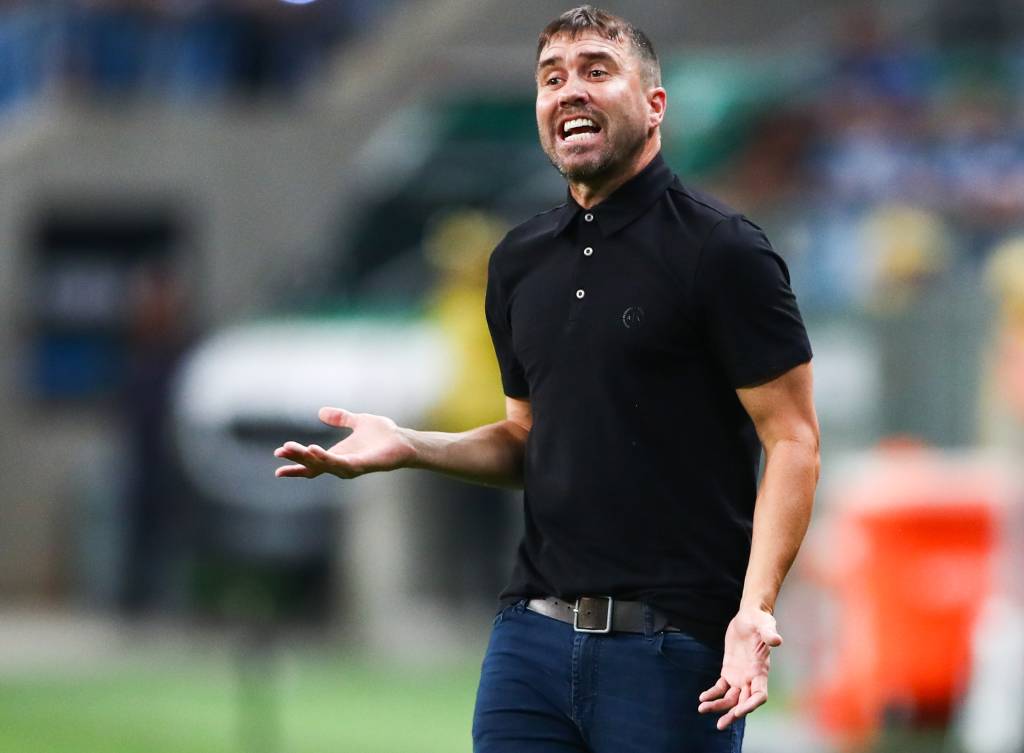 Vida longa aos técnicos e jogadores estrangeiros do Brasileirão