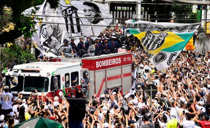 Jornalistas elegem o maior ídolo da história do Corinthians; veja