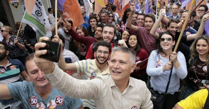 Único a unir a esquerda no país, candidato larga com 7% em Florianópolis