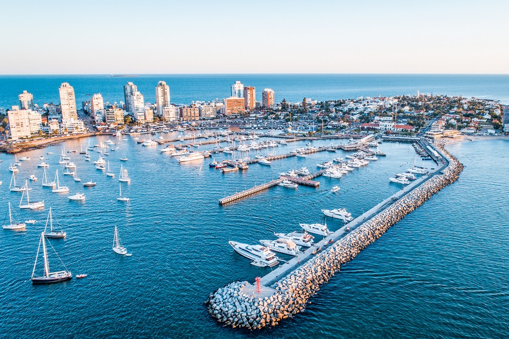 VIZINHOS, VENHAM - Punta del Este, no Uruguai: um boom imobiliário e comercial com a chegada dos novos imigrantes -