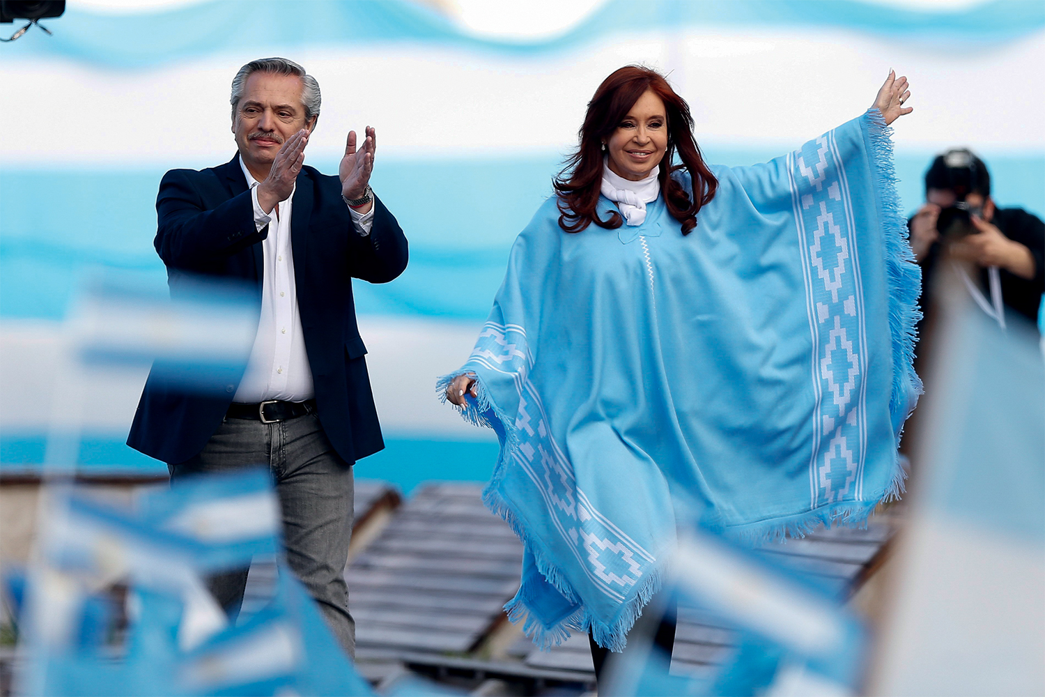 COMPOSIÇÃO - Cristina Kirchner: ela aceitou ser vice na Argentina -