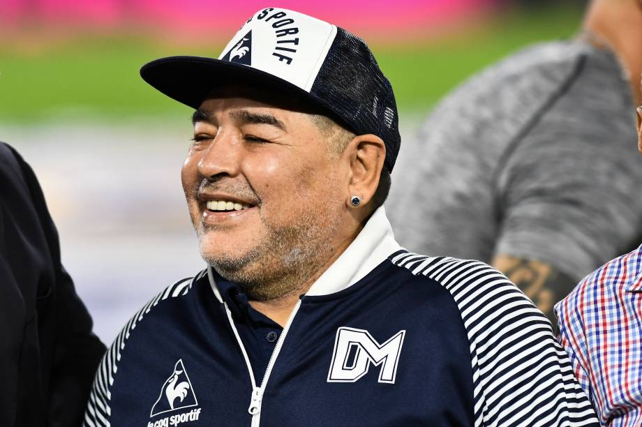 Diego Maradona como técnico do Gimnasia y Esgrima La Plata -