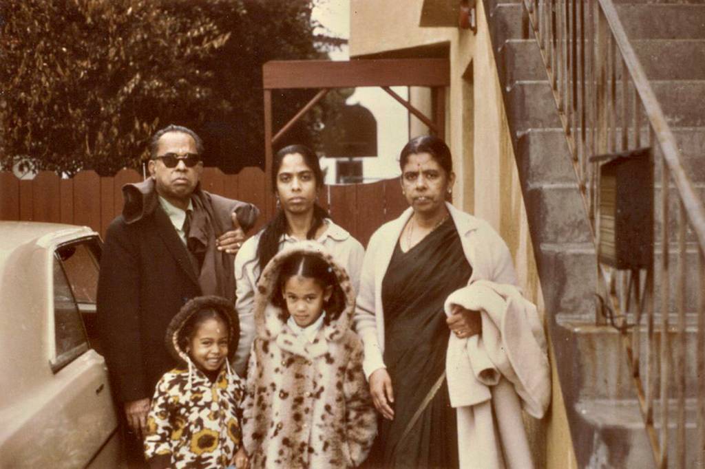 KAMALA HARRIS-ALBUM FAMILIA-1.jpg KAMALA HARRIS-ALBUM FAMILIA-1.jpg