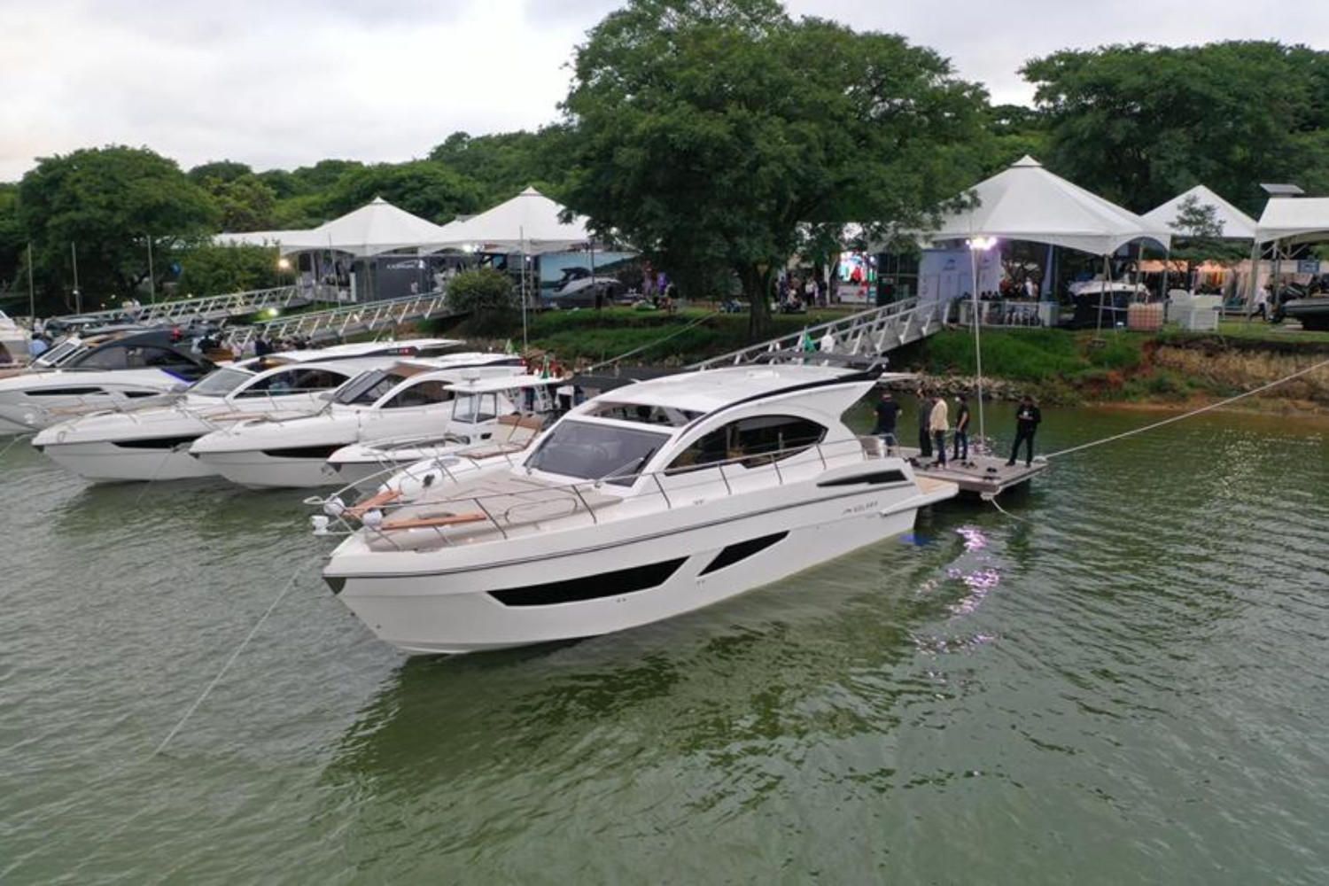São Paulo Boat Show faz boas vendas, mas abaixo da expectativa VEJA