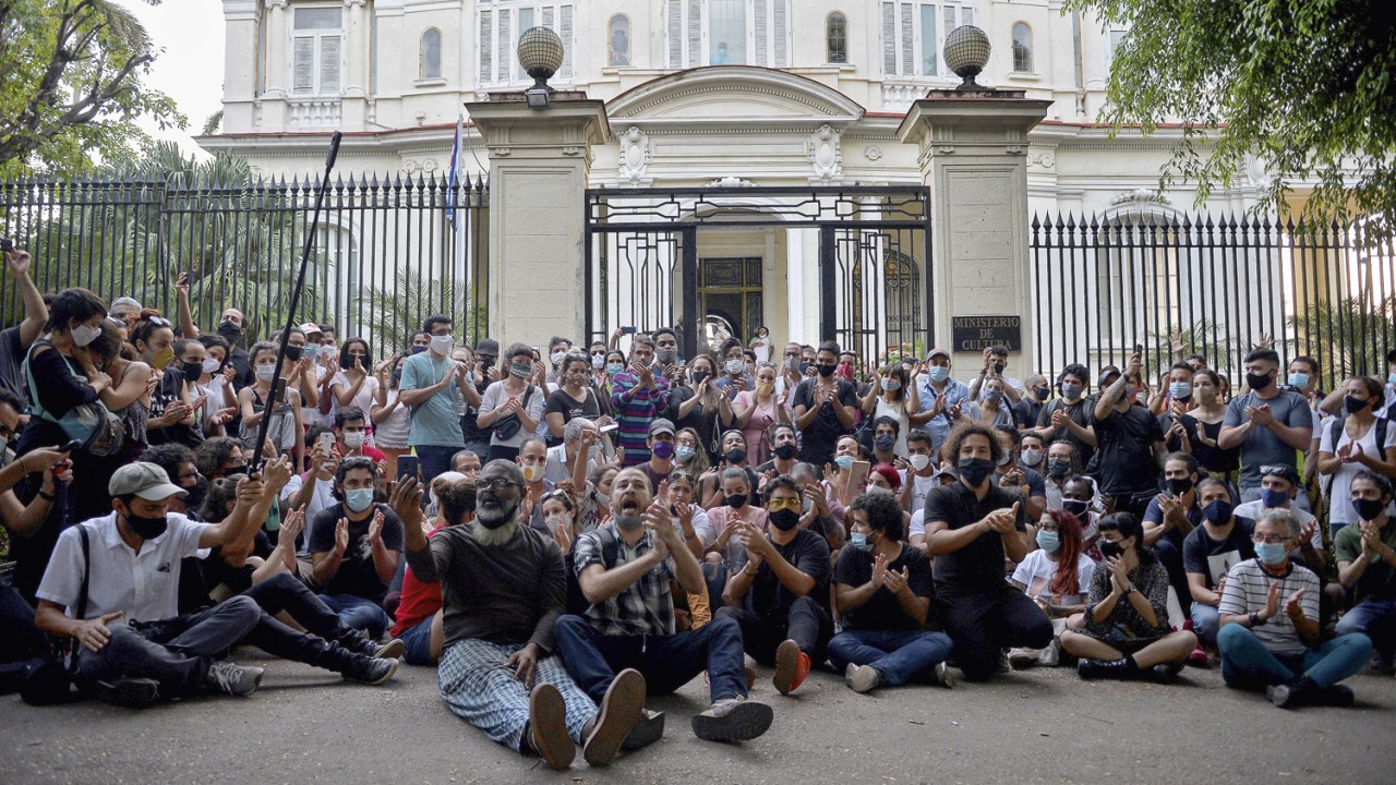 RARIDADE - Protesto em Havana: insatisfação geral da população com o regime -