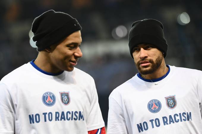 Kylian Mbappe e Neymar protestaram contra o racismo