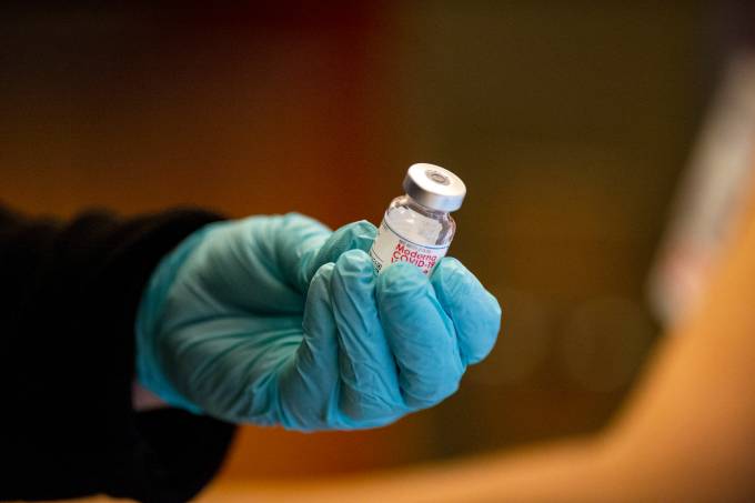 Hartford Hospital receives Moderna COVID-19 vaccines, holds presser