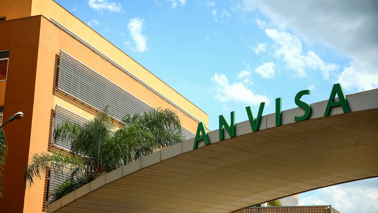 Fachada do edifício sede da Agência Nacional de Vigilância Sanitária (Anvisa).