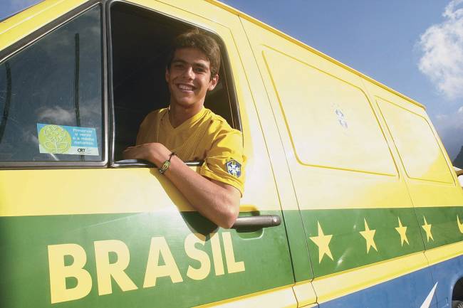 Pela seleção, Kaká disputou o Mundial Sub-20 na Argentina, em 2001: as boas atuações não evitaram a derrota para Gana, nas quartas de final