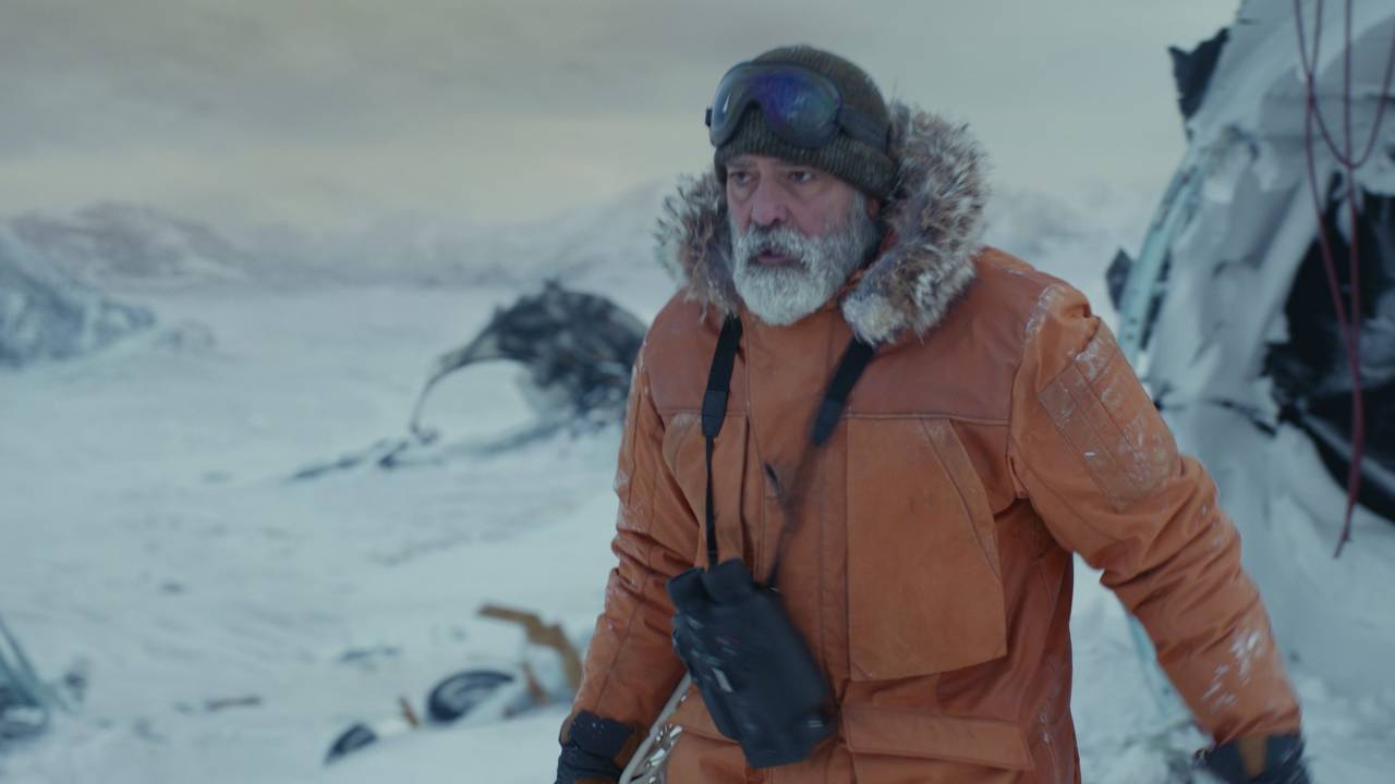 George Clooney durante cena de O Céu da Meia-Noite