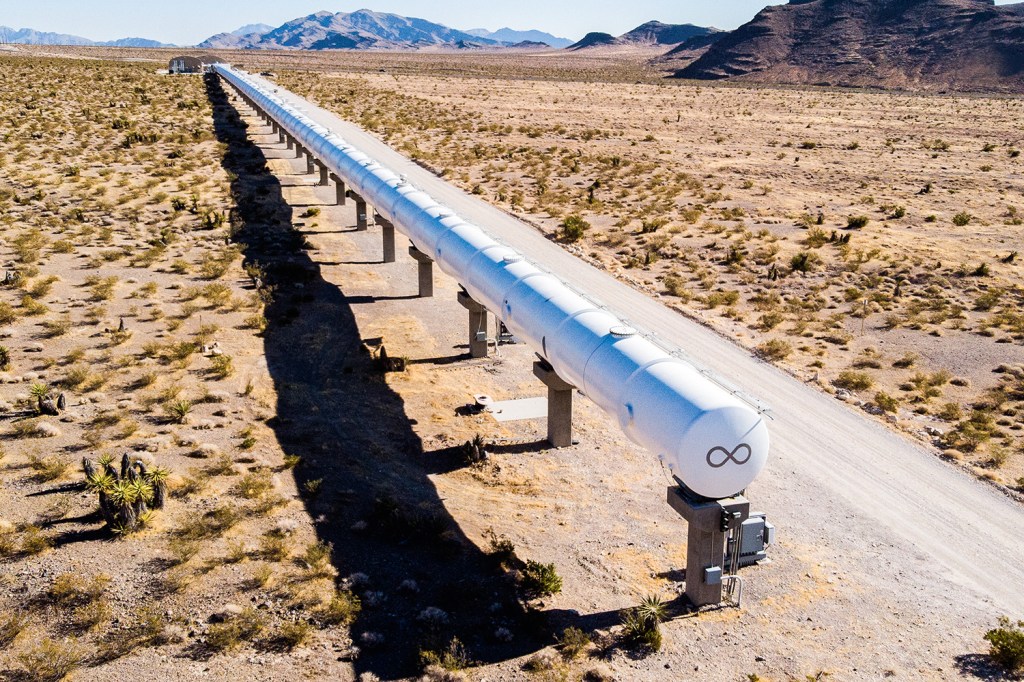 FUTURO VELOZ - Hyperloop em Nevada, nos EUA: capaz de percorrer 500 metros em quinze segundos -