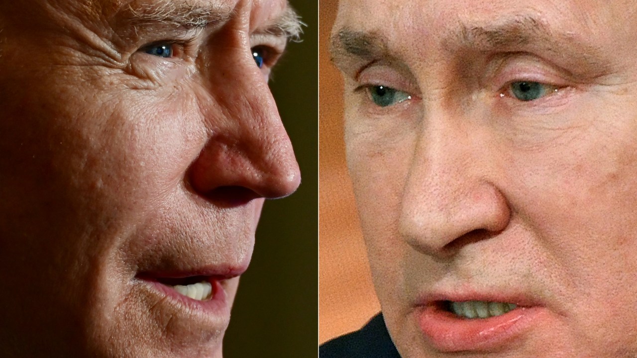Joe Biden (esq.) e Vladimir Putin - 26/01/2020