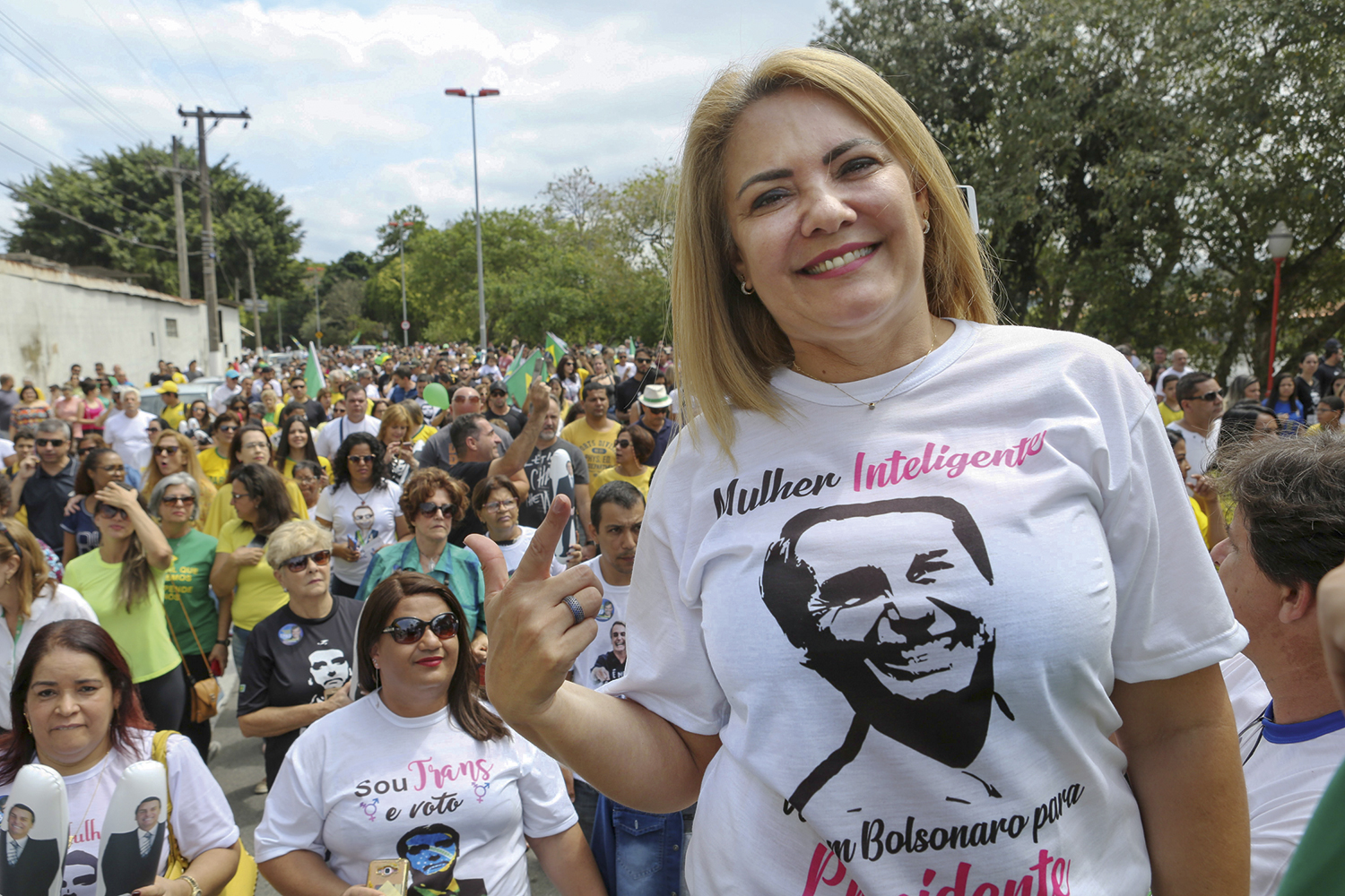 Ex-esposa de Bolsonaro se mudou para a Noruega em meio a investigações | VEJA