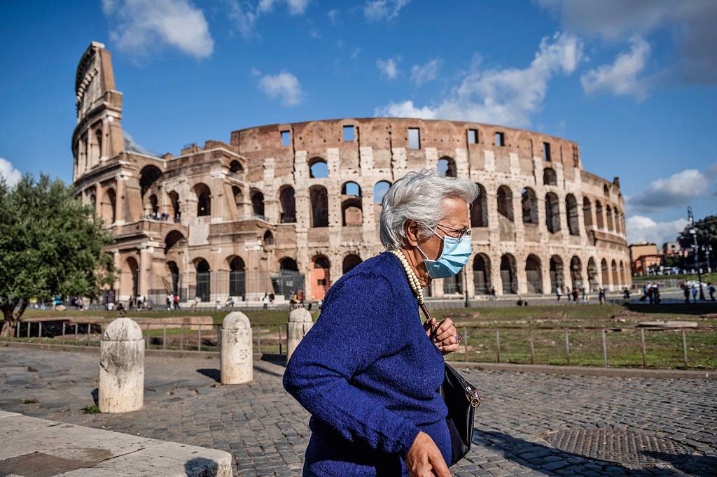 AGRAVAMENTO - Itália: a população vem encolhendo há cinco anos, sobrecarregando o sistema previdenciário -