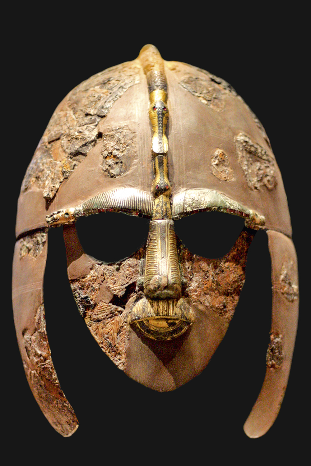 DIGNO DE REI - O capacete de Sutton Hoo, exposto no Museu Britânico: cultura vibrante -
