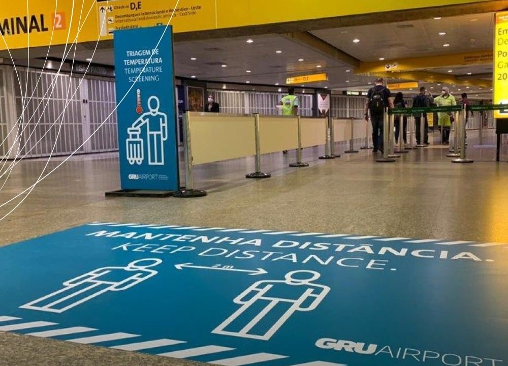 Área de embarque do aeroporto internacional de Guarulhos (SP)