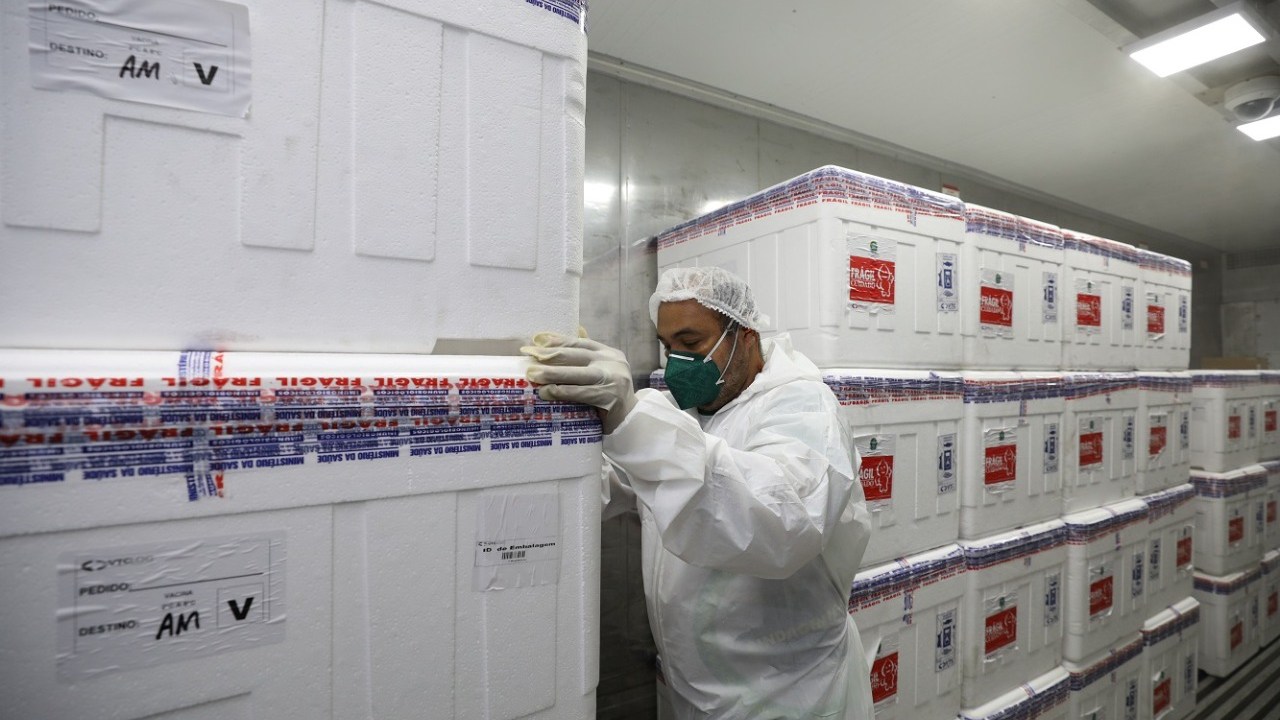 Lote de vacinas contra a Covid-19 é distribuído no interior do Amazonas