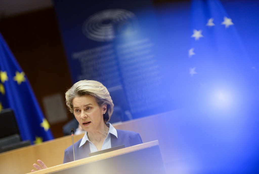 Presidente da Comissão Europeia, Ursula von der Leyen, durante discurso em Bruxelas. 10/02/2021