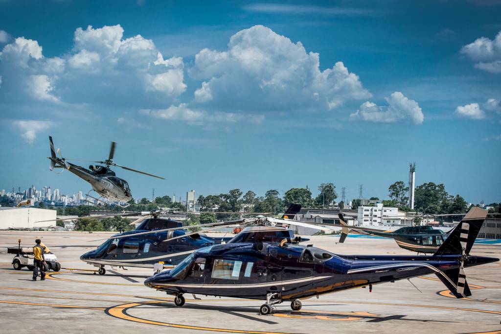 CONGESTIONAMENTO - São Paulo: a maior frota de helicópteros do mundo -