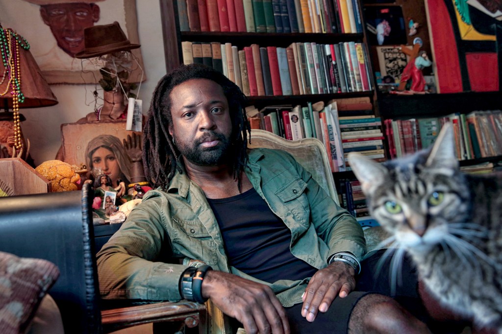 EM BUSCA DAS RAÍZES - O escritor Marlon James: “Eu queria minha história de volta” -