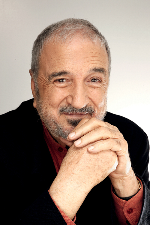 SURREALISMO -&ensp;O roteirista: parceiro contumaz de Luis Bu&ntilde;uel -