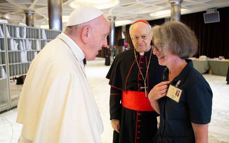 Papa Francisco e a freira francesa Nathalie Becquart