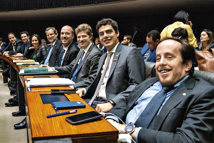 PARTIDO-NOVO-BANCADA-CAMARA-DOS-DEPUTADOS-2020-1.jpg RISOS - Novo: os sete debutantes do partido só tiveram projetos aprovados em parceria com outros deputados -
