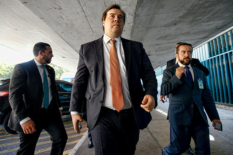 DE SAÍDA - Maia: a derrota fragilizou as articulações de uma frente oposicionista -