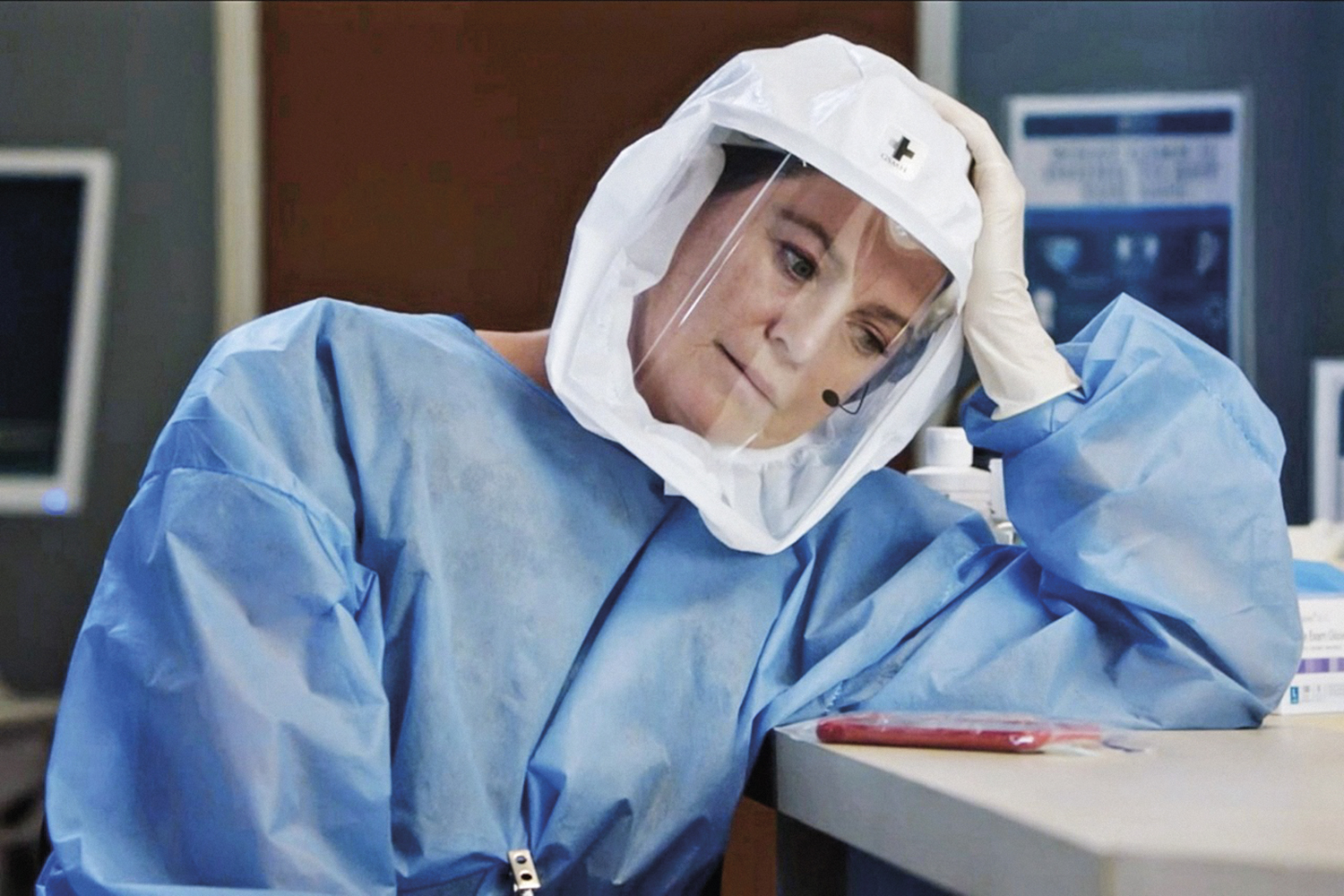 LINHA DE FRENTE - Ellen Pompeo em Grey’s Anatomy: heroína com Covid-19 -