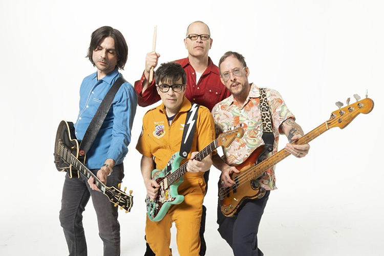 A banda americana de rock alternativo, Weezer, formada desde 1992 -