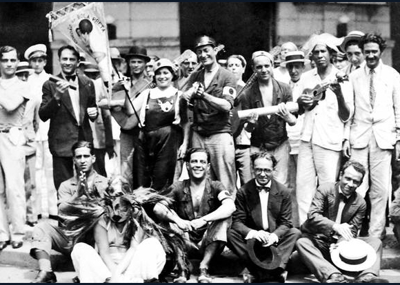 Primeiro desfile do Cordão do Bola Preta em 1919