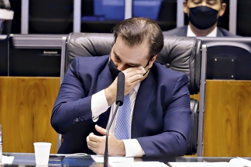 img20210201215014260.jpg LÁGRIMAS - Maia: derrota na eleição da Câmara compromete planos de uma futura aliança entre o DEM e o PSDB -