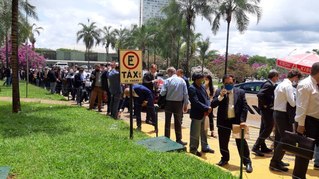 Fila de prefeitos na Câmara dos Deputados.