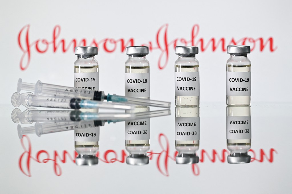 Janssen negociou mais de 500 milhões de vacinas; Brasil está de fora - Vacina contra Covid-19 Janssen