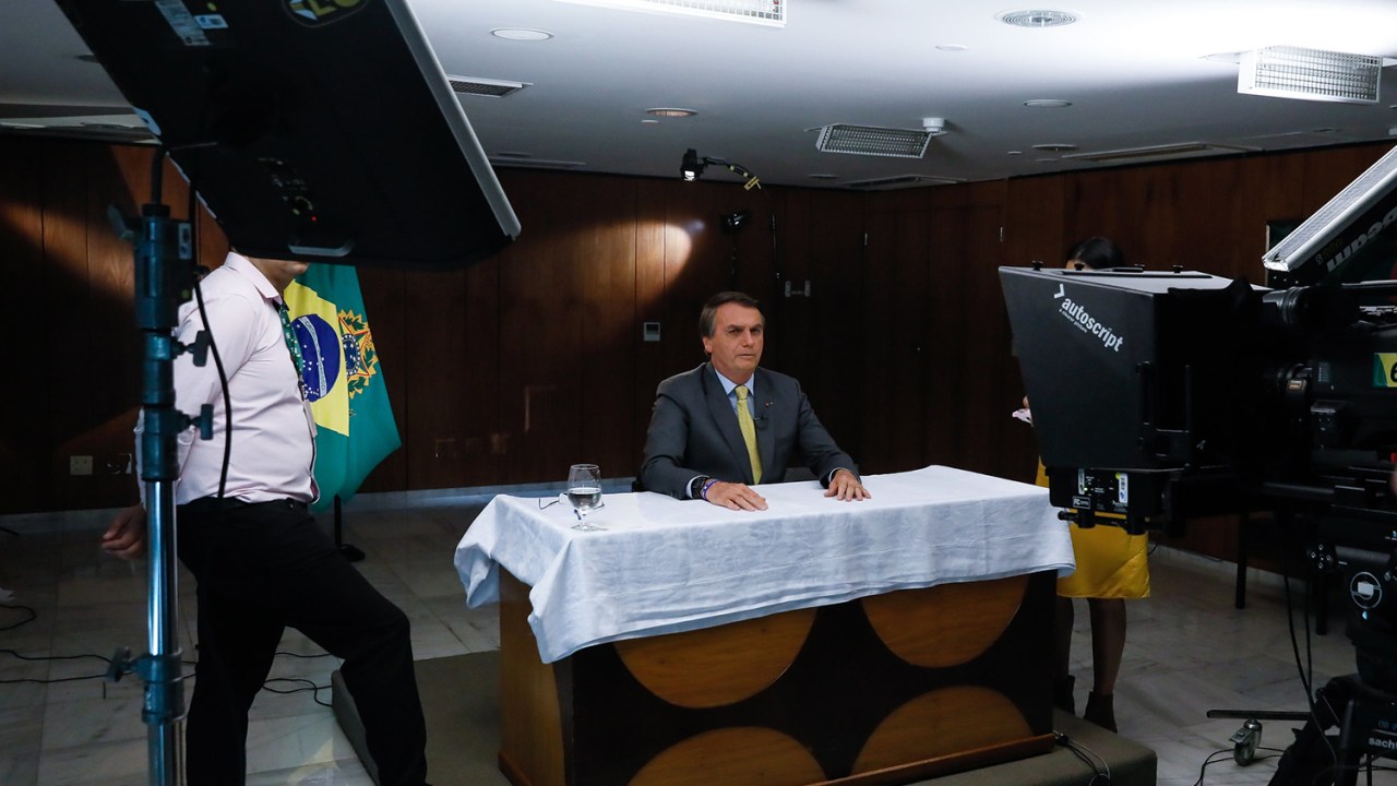 Jair Bolsonaro durante pronunciamento em rede nacional -