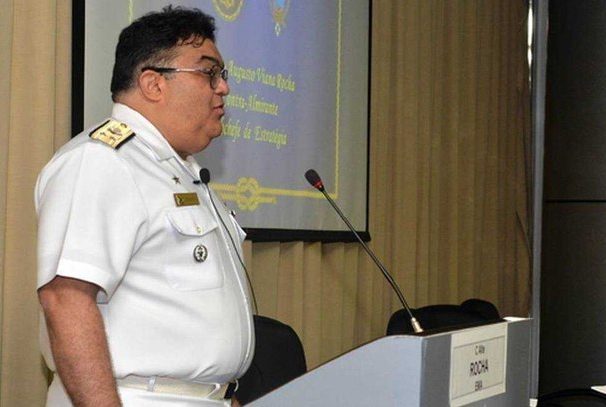 Almirante Flávio Rocha é da ativa e está na Secretaria de Assuntos Estratégicos (SAE)