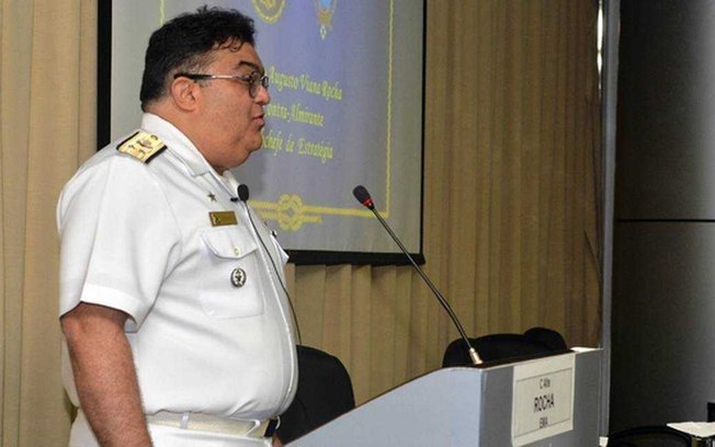 Almirante Flávio Rocha é da ativa e está na Secretaria de Assuntos Estratégicos (SAE)