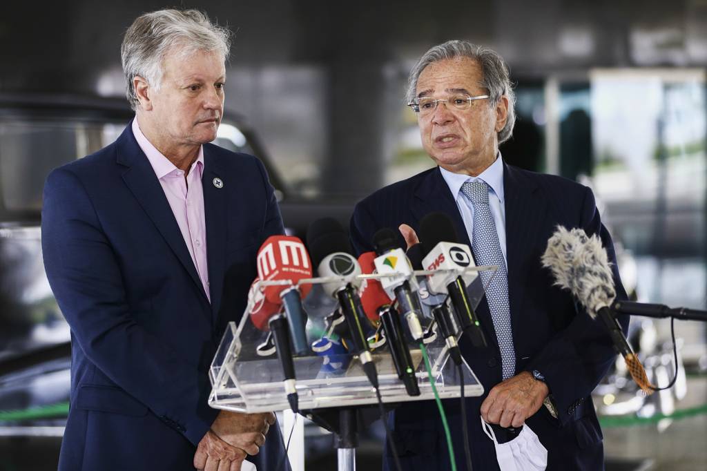 Ex-braço direito de Pazuello quer permissão do STF para poder faltar à CPI