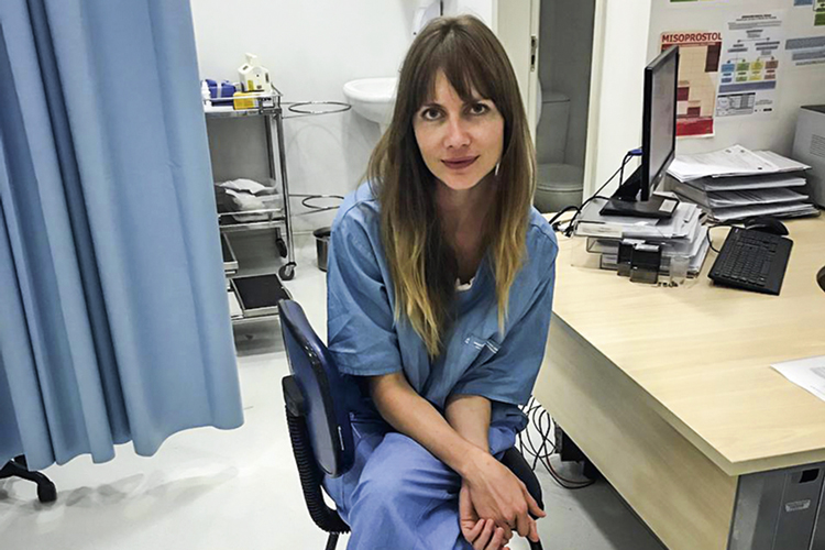 ANA CLAUDIA MICHELS -