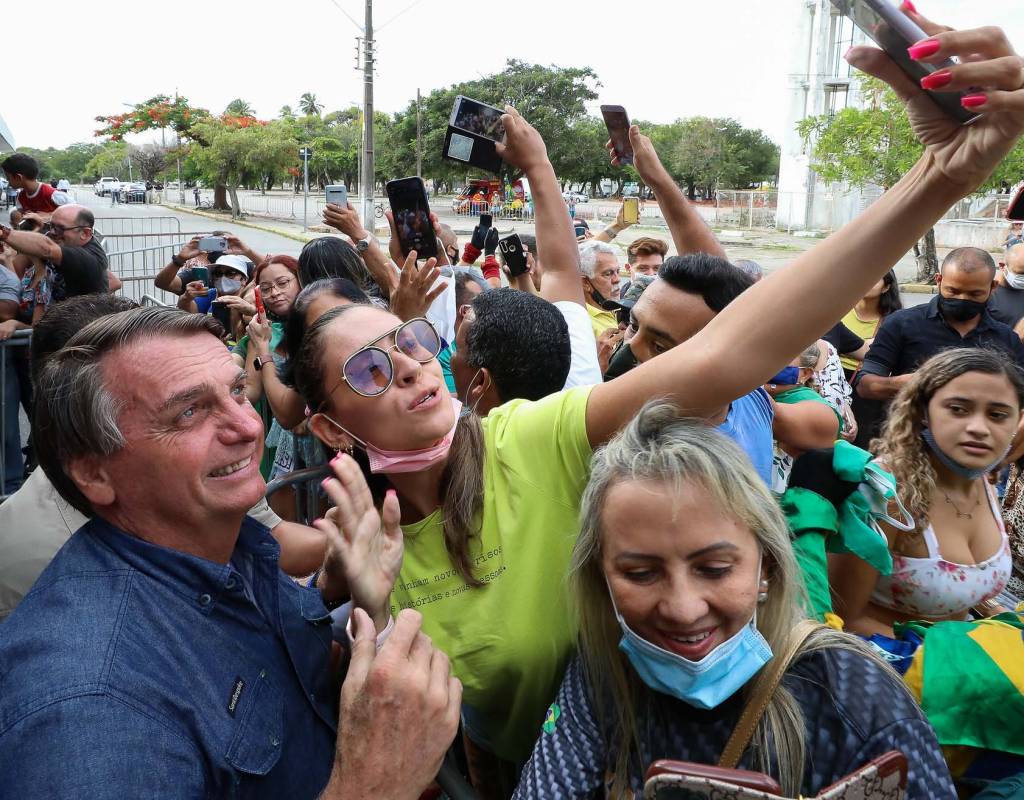 Insanidade e falta de lucidez (por Cristovam Buarque)