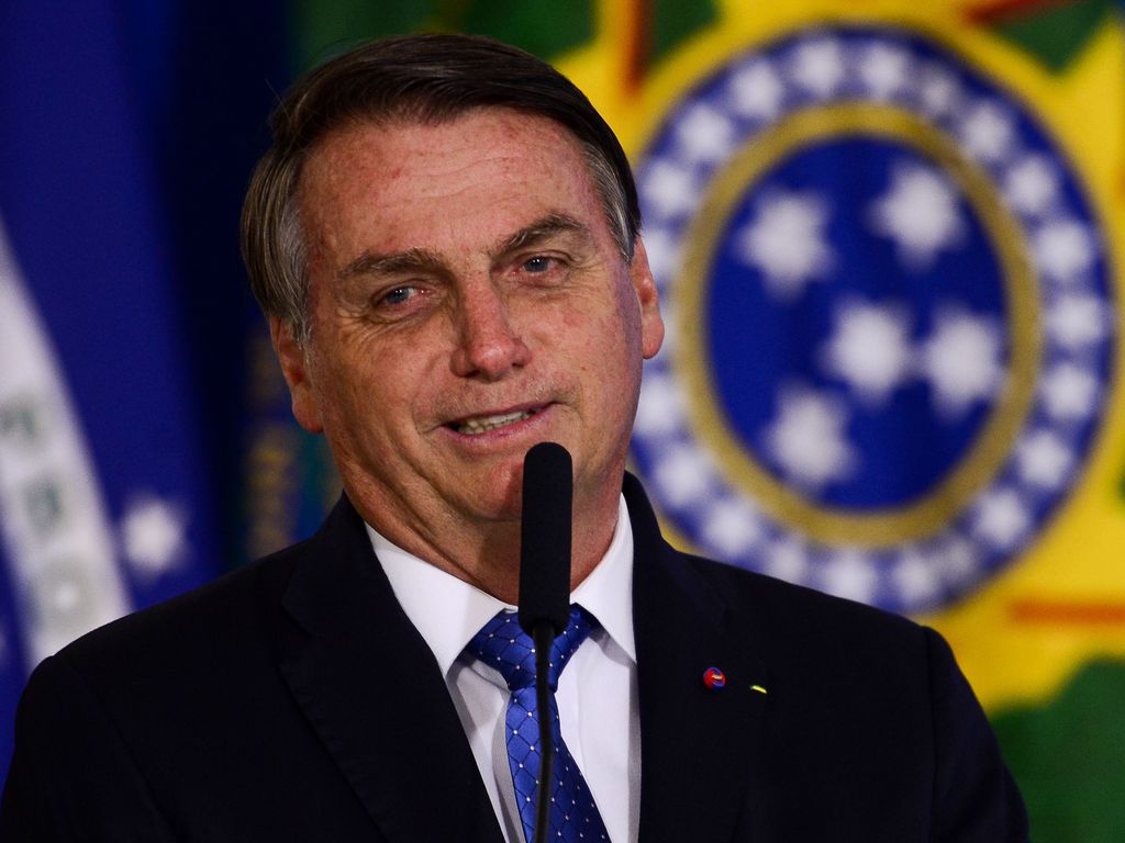 Em outubro, Bolsonaro cancelou compra da Coronavac por falta de licença da Anvisa.