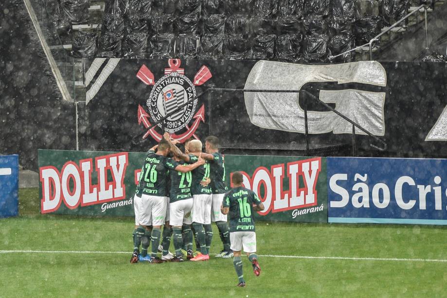 Lucas Lima abriu o placar para o Palmeiras -