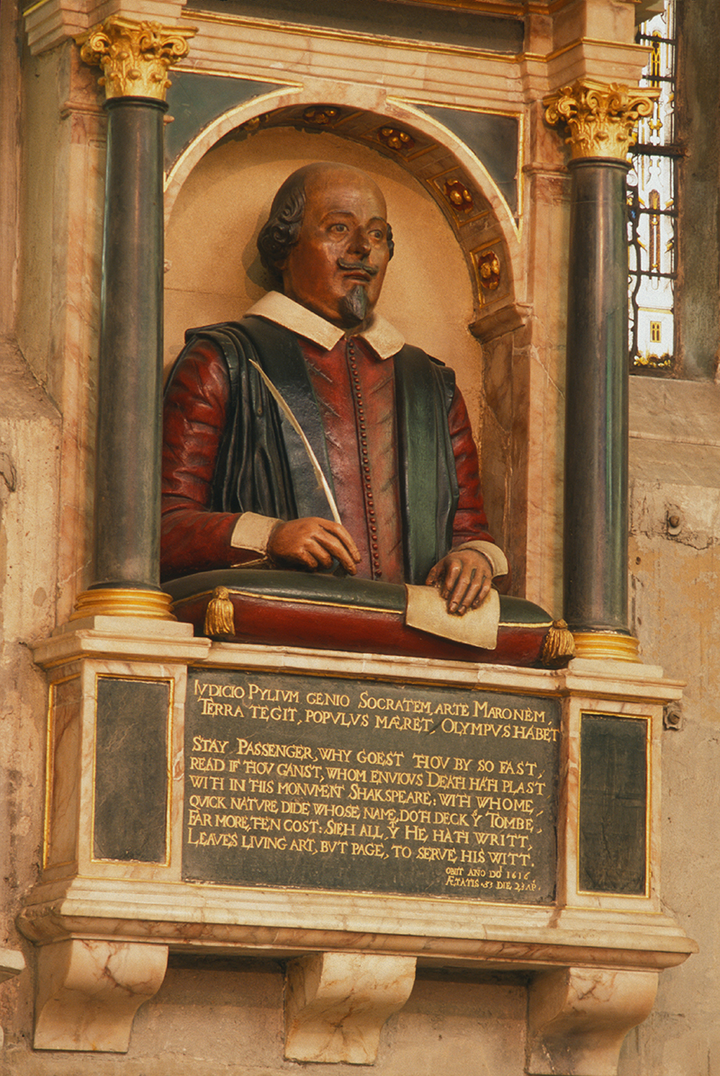 Escultura de William Shakespeare na igreja Holy Trinity, na cidade inglesa Stratford-upon-Avon -