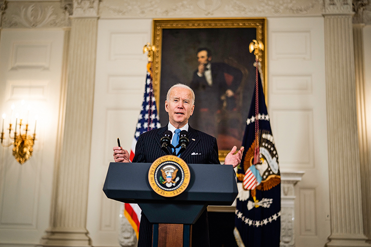 RECALIBRAGEM - Biden: telefonemas para retirar privilégios concedidos pelo ex-presidente aos “amigos do peito” -