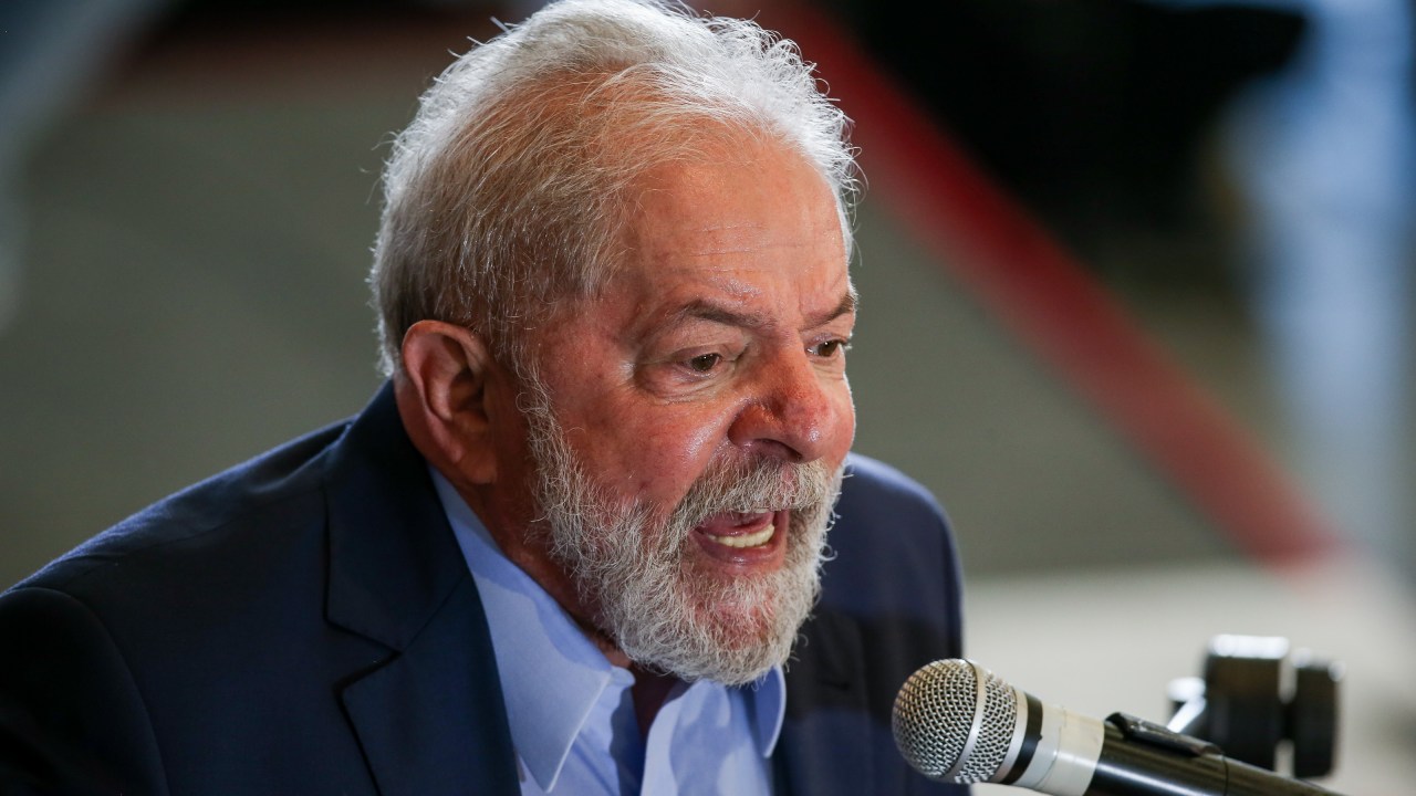 Lula durante entrevista coletiva no Sindicato dos Metalúrgicos, em São Bernardo do Campo -