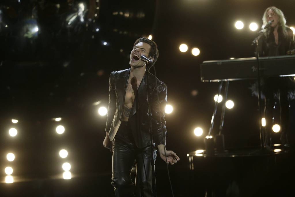 LOS ANGELES - MARCH 14: Harry Styles performing at THE 63rd ANNUAL GRAMMY® AWARDS, broadcast live from the STAPLES Center in Los Angeles, Sunday, March 14, 2021 (8:00-11:30 PM, live ET/5:00-8:30 PM, live PT) on the CBS Television Network and Paramount+. (Photo by Francis Specker/CBS via Getty Images)