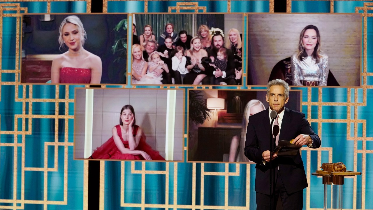 Ben Stiller apresenta categoria de melhor atriz em comédia ou musical no Globo de Ouro 2021