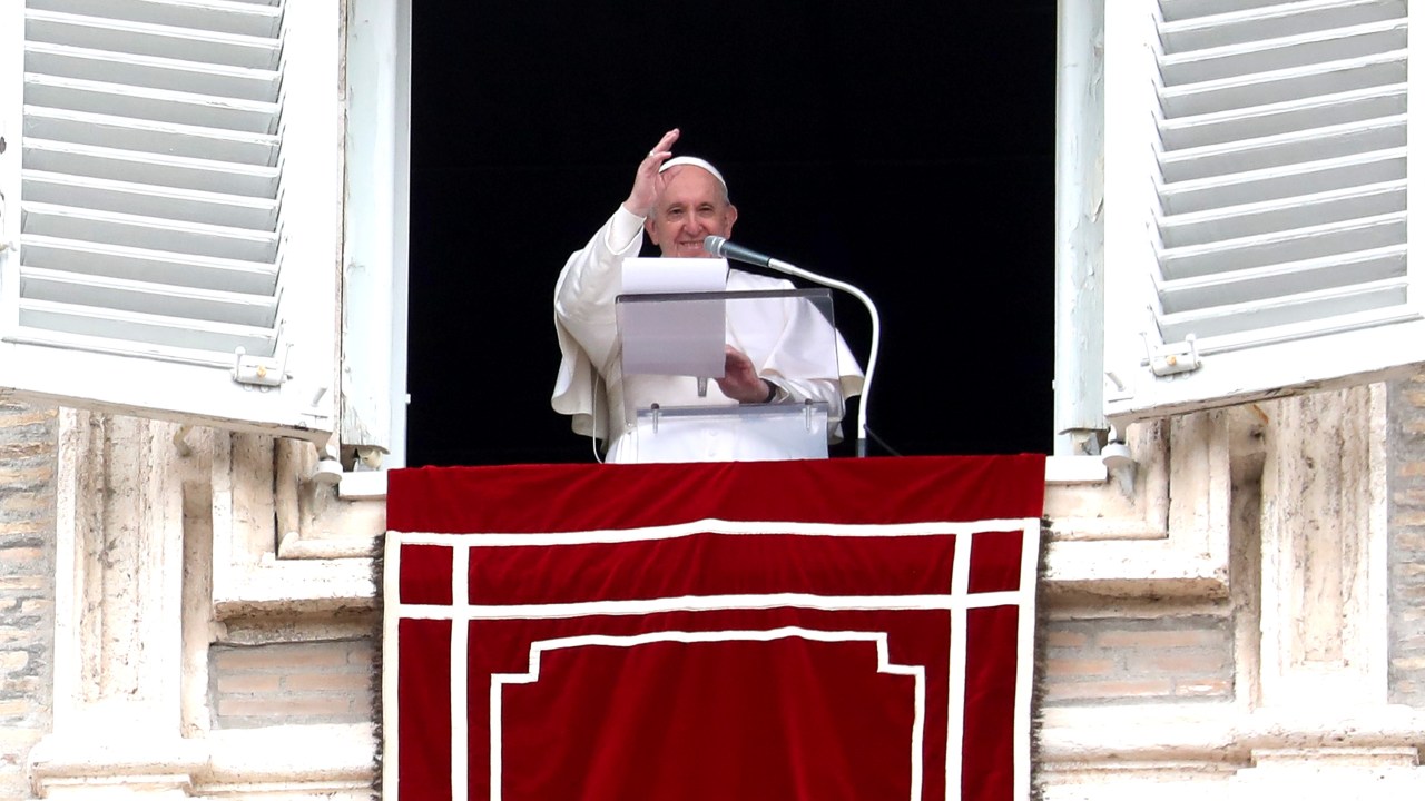 Papa Francisco na Praça de São Pedro, no Vaticano - 14/03/2021