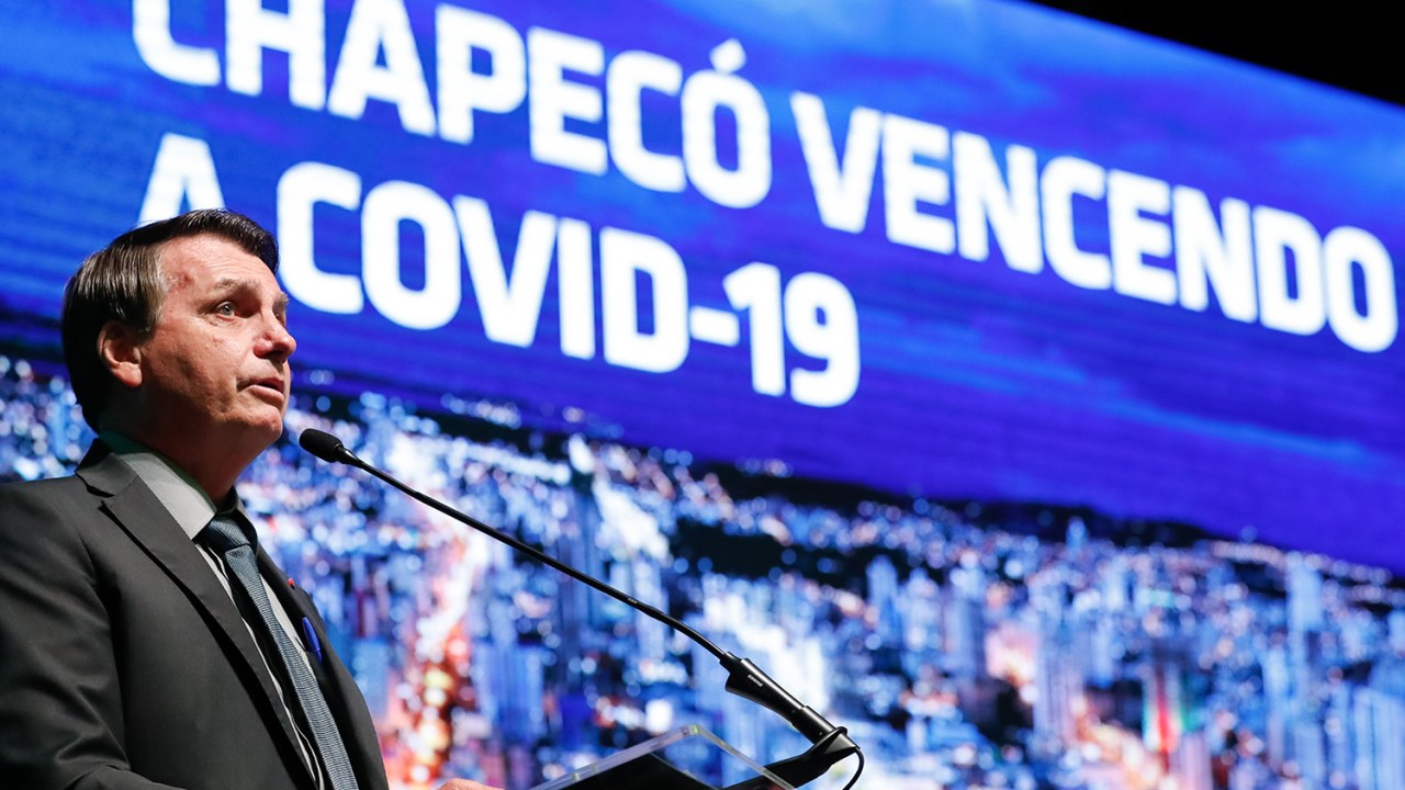 Jair Bolsonaro durante discurso em sua visita à cidade de Chapecó -